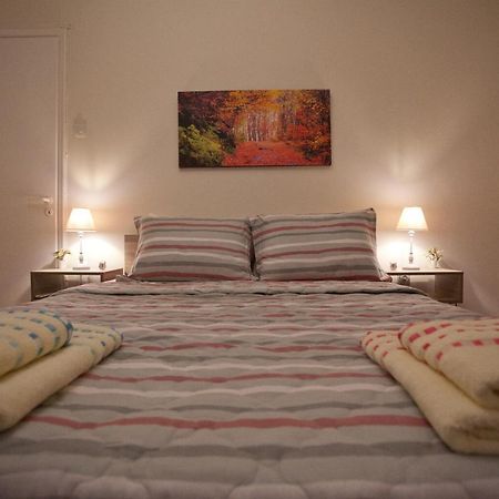 Lovely Nest Piraeus Exterior photo